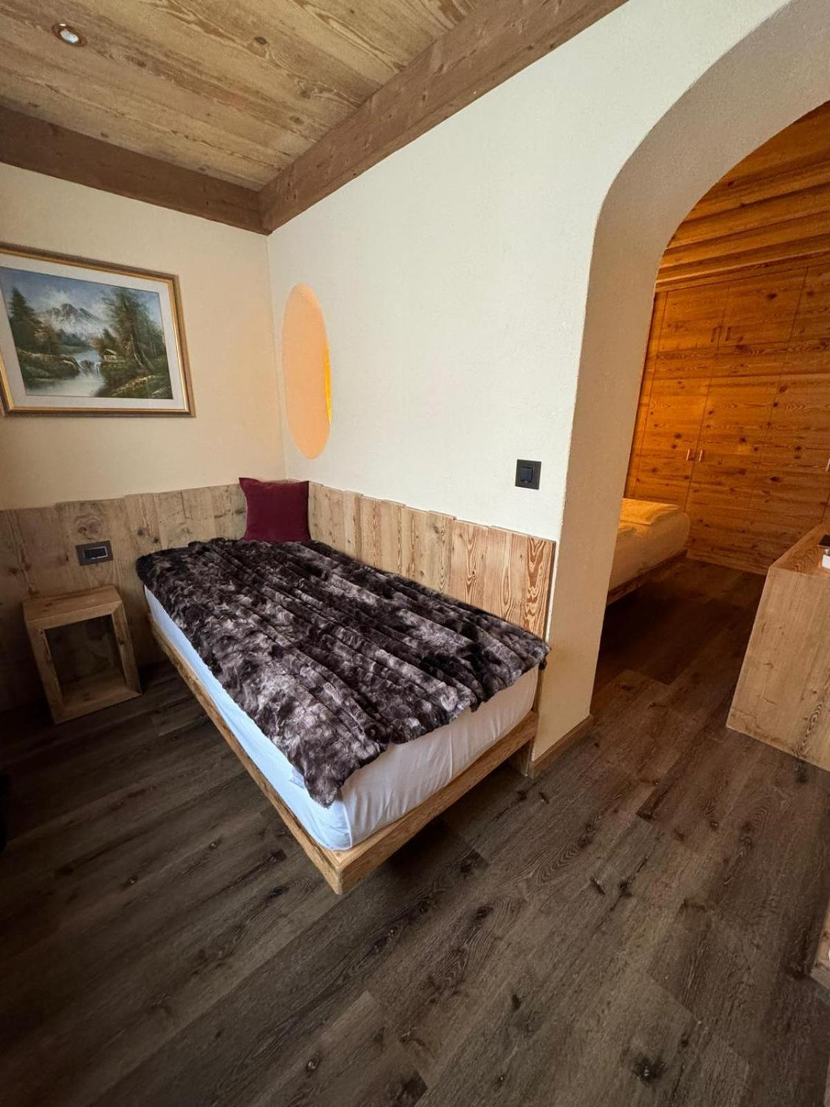 Hotel Ciasa Lorenzi Cortina d'Ampezzo Exterior foto
