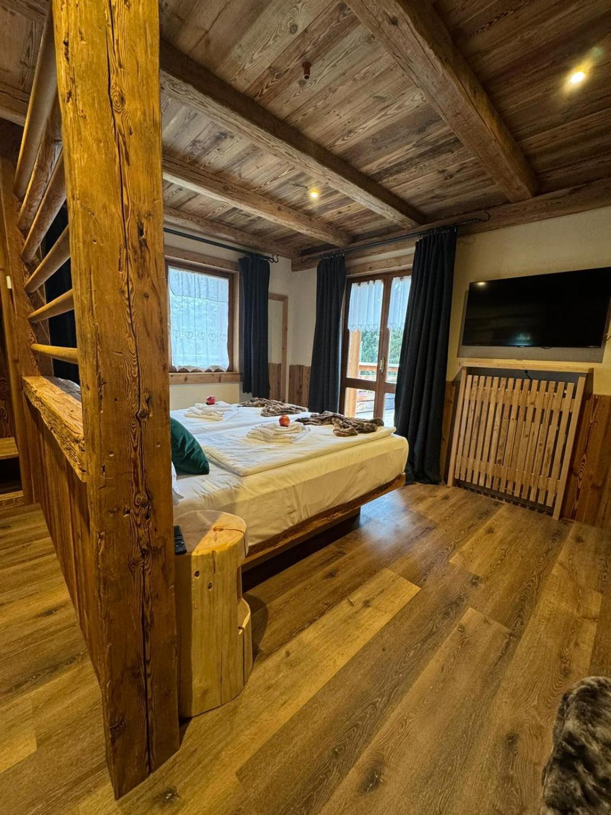 Hotel Ciasa Lorenzi Cortina d'Ampezzo Exterior foto
