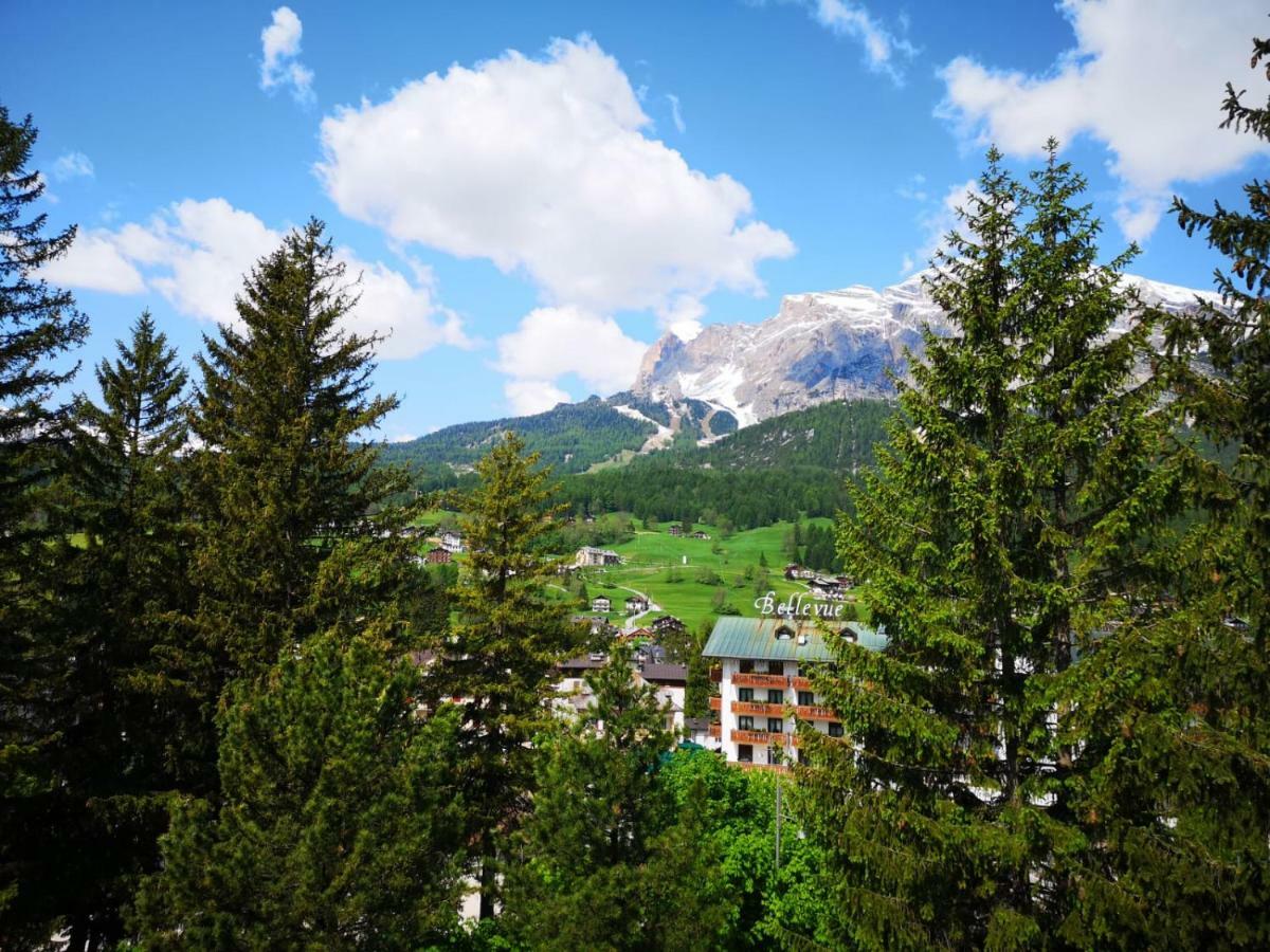 Hotel Ciasa Lorenzi Cortina d'Ampezzo Exterior foto